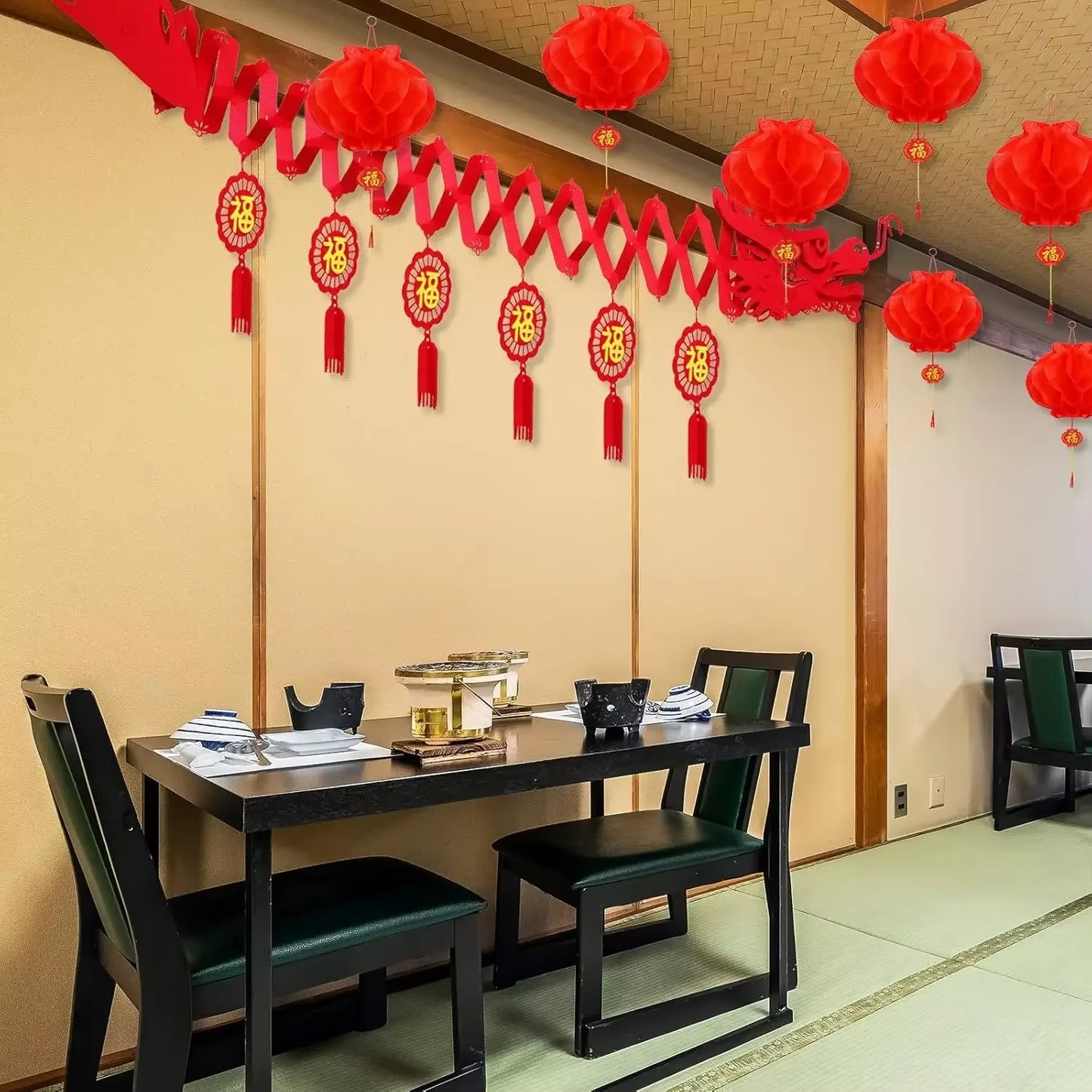 Chinese New Year Dragon Decorations Spring Festival with Paper Lanterns Decoration for Lunar Lantern Party Restaurant Supplies